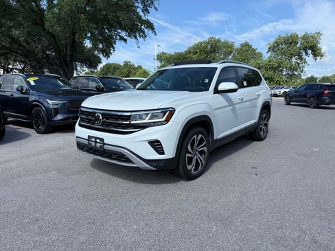 Used 2022 Volkswagen Atlas SEL AWD/4WD image 2