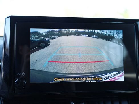 Used 2024 Toyota Corolla Cross LE image 24