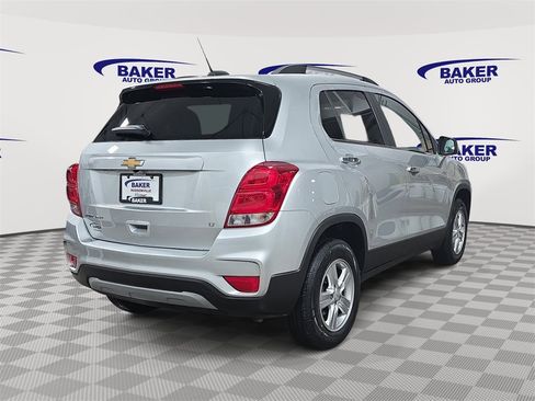 Certified 2020 Chevrolet Trax LT w/ LT Convenience Package image 5