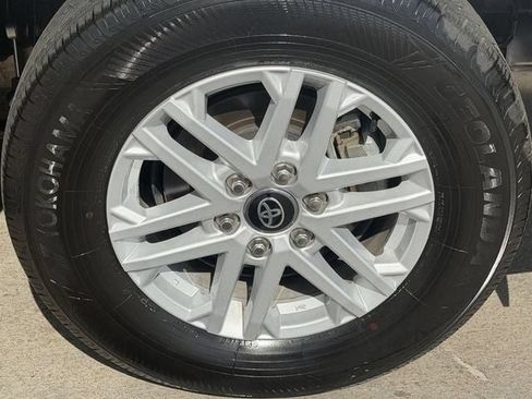 Certified 2025 Toyota Sequoia SR5 AWD/4WD image 8