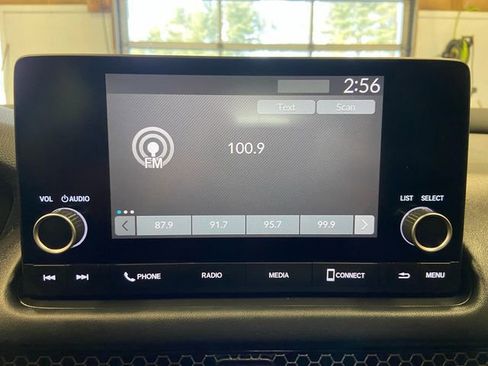 Used 2024 Honda HR-V Sport image 19