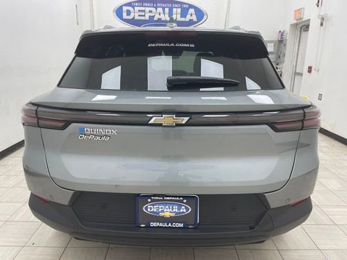 New 2026 Chevrolet Equinox EV LT image 18