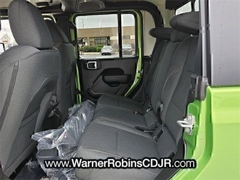 New 2025 Jeep Gladiator Sport image 6