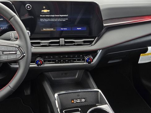 New 2026 Chevrolet Equinox RS w/ Convenience Package III FWD image 22