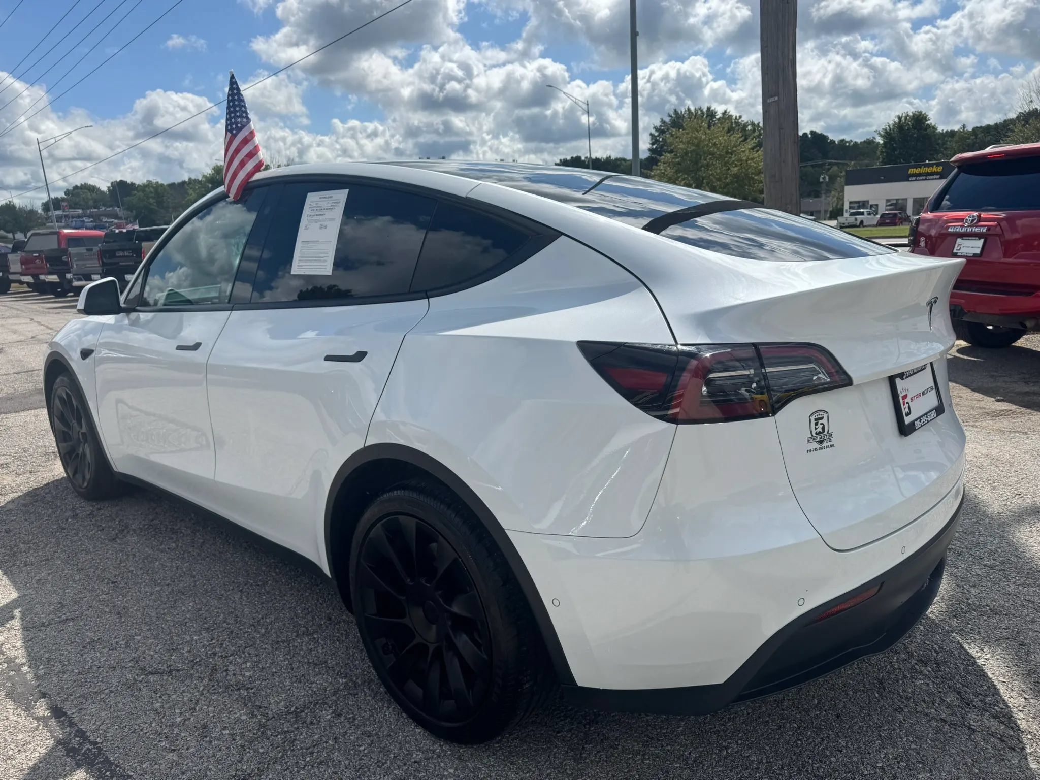 Used 2021 Tesla Model Y Long Range AWD/4WD image 7