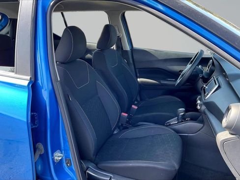 Used 2022 Nissan Kicks S FWD image 7