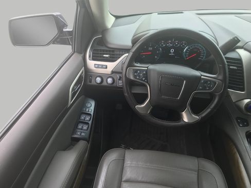 Used 2020 GMC Yukon XL Denali w/ Open Road Package image 4