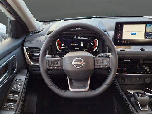 New 2026 Nissan Rogue Platinum w/ Platinum Premium Package image 12