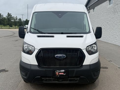 Used 2024 Ford Transit 250 148 Medium Roof RWD image 2
