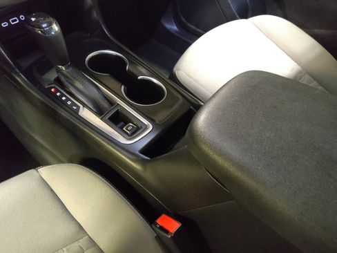 Used 2021 Chevrolet Equinox LT image 26