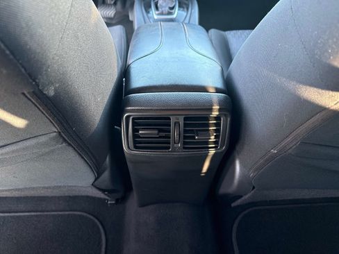 Used 2020 Nissan Rogue SV AWD/4WD image 18