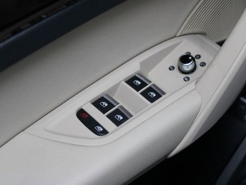 Used 2018 Audi Q5 2.0T Premium Plus w/ Premium Plus Package image 11