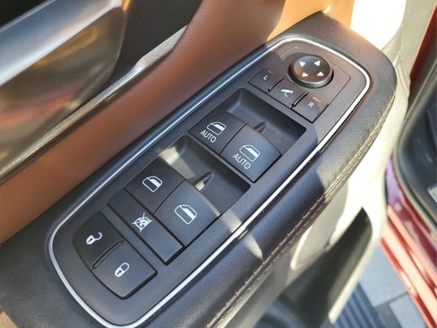 Used 2022 RAM 1500 Limited image 17