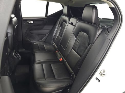 Used 2023 Volvo XC40 B5 Plus w/ Driver Assist Package AWD/4WD image 34