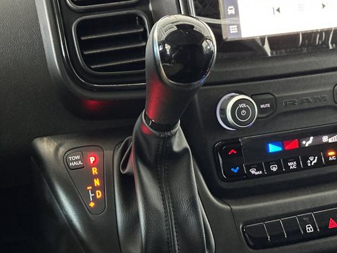 New 2026 RAM ProMaster 2500 w/ Convenience Group FWD image 20