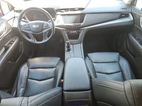 Used 2019 Cadillac XT5 Premium Luxury w/ LPO, Black Ice Package AWD/4WD image 10