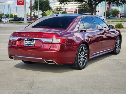 Used 2017 Lincoln Continental Select w/ Climate Package AWD/4WD image 7