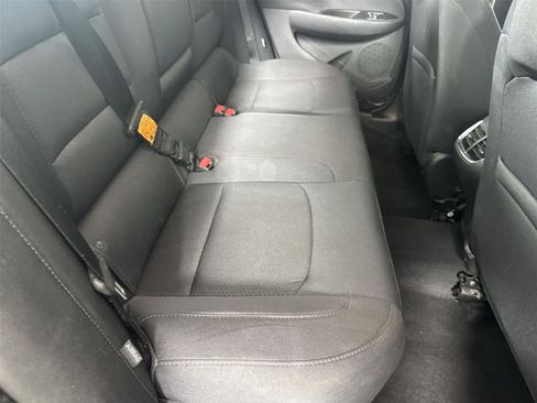 Used 2016 Chevrolet Malibu LT FWD image 15