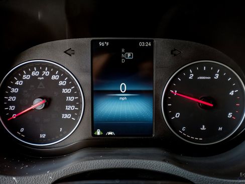 Used 2023 Mercedes-Benz Sprinter 2500 image 59