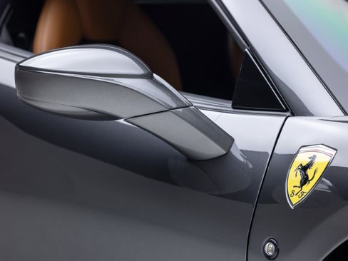 Certified 2022 Ferrari F8 Tributo RWD image 27