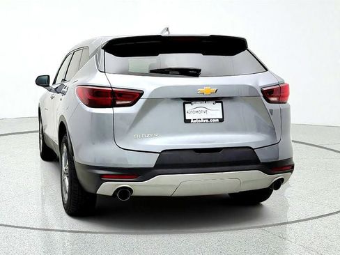 Used 2025 Chevrolet Blazer LT FWD image 6