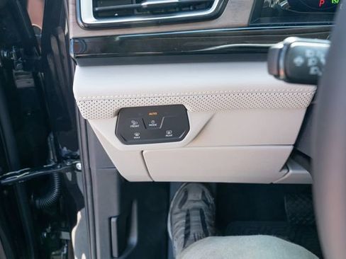 New 2026 Volkswagen Atlas SE FWD image 26