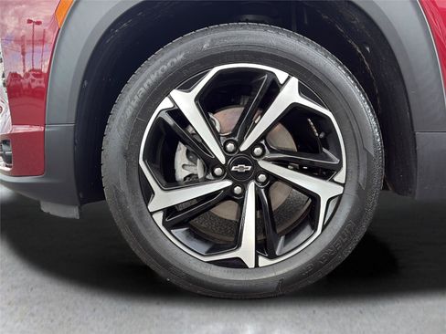 Used 2023 Chevrolet TrailBlazer RS w/ Convenience Package FWD image 31