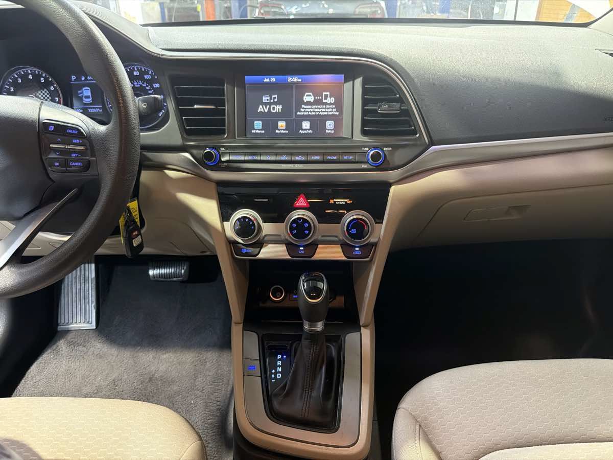 Used 2019 Hyundai Elantra SEL FWD image 20