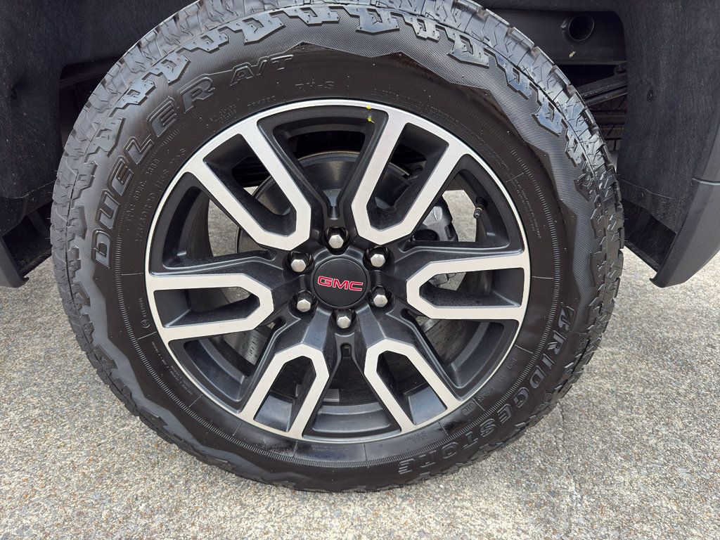 Used 2026 GMC Sierra 1500 AT4 w/ AT4 Premium Package AWD/4WD image 10