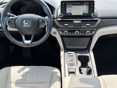 Used 2022 Honda Accord Touring image 27