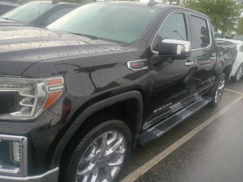 Used 2019 GMC Sierra 1500 SLT w/ SLT Premium Plus Package AWD/4WD image 4
