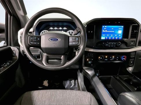 Used 2022 Ford F150 XLT image 5