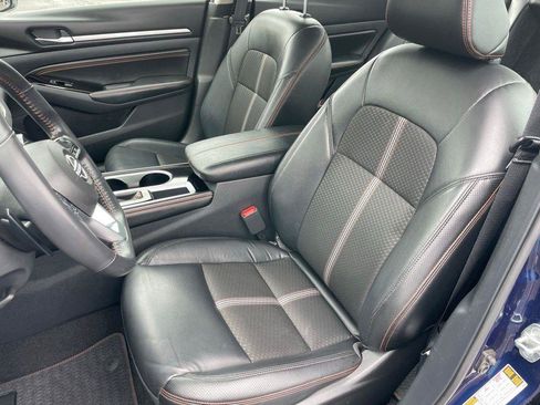 Used 2023 Nissan Altima 2.5 SR FWD image 6