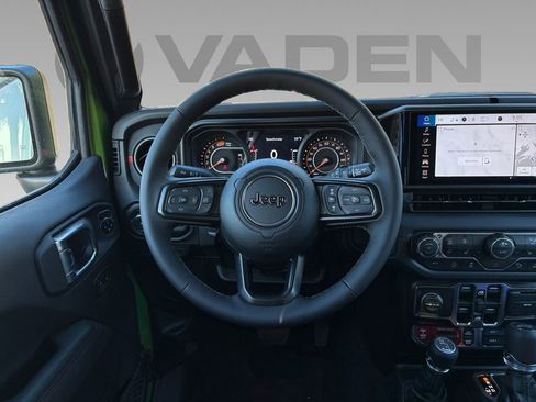 New 2026 Jeep Wrangler Unlimited Rubicon w/ Safety Group image 10