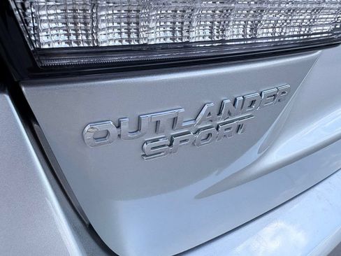 Used 2025 Mitsubishi Outlander Sport LE AWD/4WD image 25