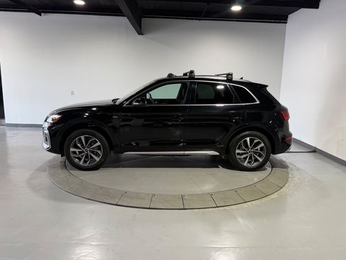Used 2023 Audi Q5 2.0T Premium Plus w/ Premium Plus Package AWD/4WD image 11