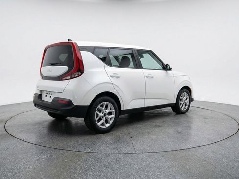 Used 2025 Kia Soul LX w/ LX Technology Package image 9