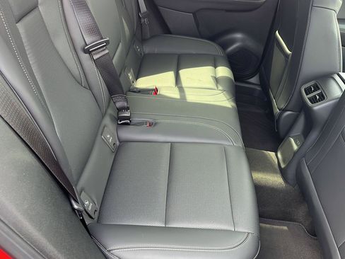 Used 2025 Buick Envision Preferred AWD/4WD image 26