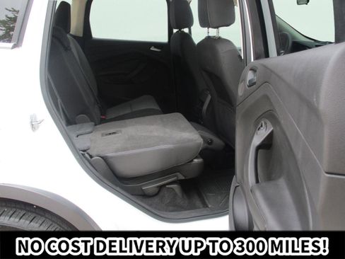 Used 2016 Ford Escape SE w/ Equipment Group 201A AWD/4WD image 10