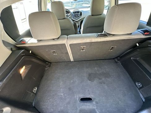 Used 2020 Chevrolet Sonic LT image 22