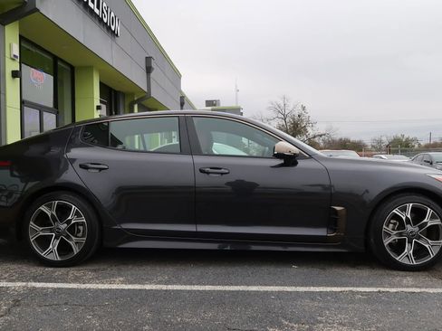 Used 2020 Kia Stinger GT-Line w/ Sun & Sound Package image 8