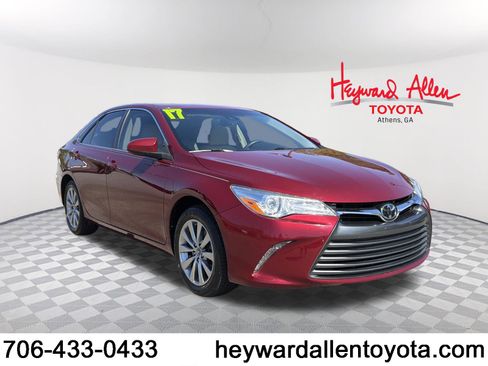 Used 2017 Toyota Camry XLE w/ Moonroof Package image 1