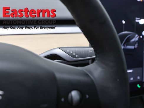 Used 2021 Tesla Model Y Long Range AWD/4WD image 13