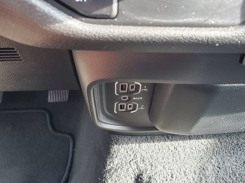 Used 2023 RAM 1500 Big Horn AWD/4WD image 27