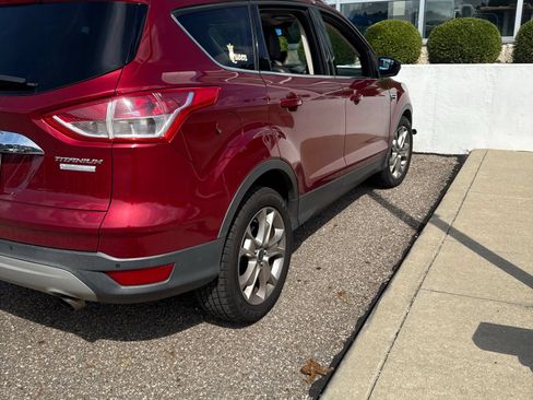Used 2016 Ford Escape Titanium FWD image 4