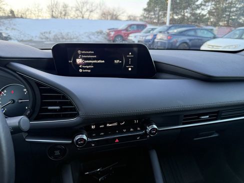 Used 2024 MAZDA MAZDA3 s image 9