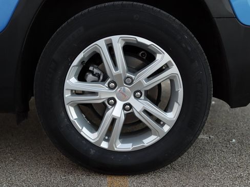 Used 2024 GMC Terrain SLE w/ Driver Convenience Package image 34