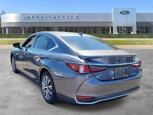 Used 2021 Lexus ES 300h w/ Premium Package image 3