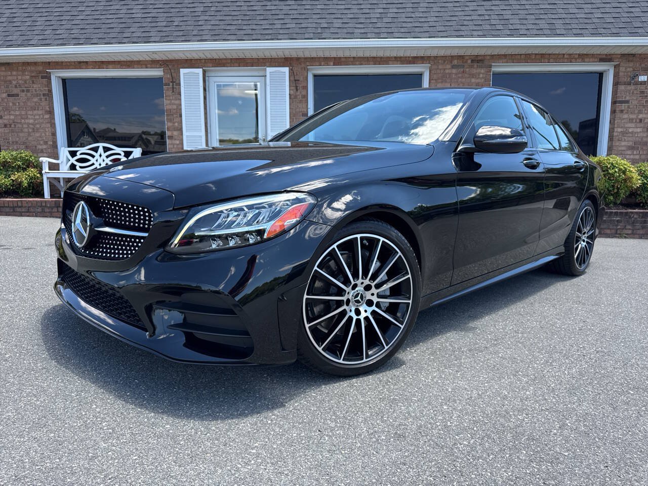 Used 2019 Mercedes-Benz C 300 Sedan image 2