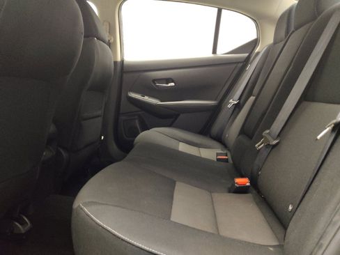 Used 2022 Nissan Sentra SV FWD image 18